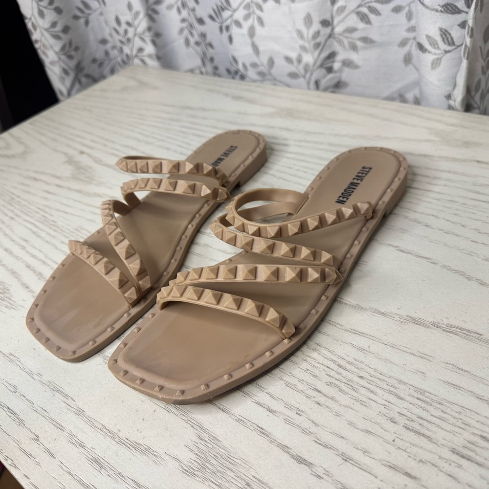Steve Madden Tan Studded Sandals